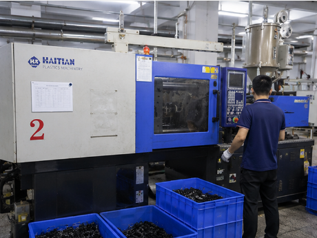 Injection Molding Machine Operator at JKTE