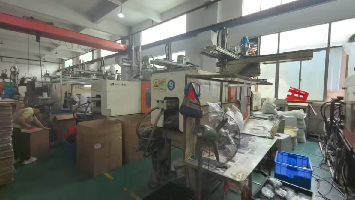 Injection Molding Workshop at JKTE